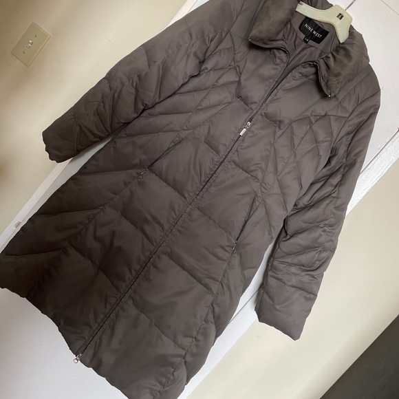 Winter coat - Picture 2 of 4